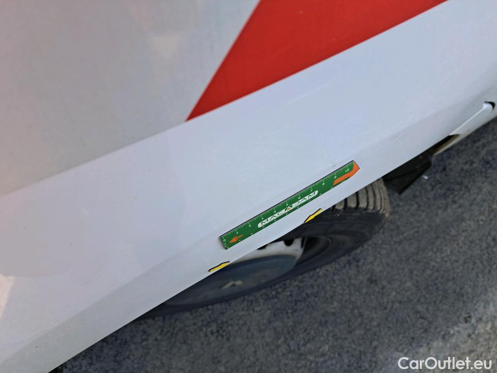  Renault  Master  III Fourgon L3H2 3 5 Grand Confort dCi 135CV BVM6 E6dT 7 PLACES #69