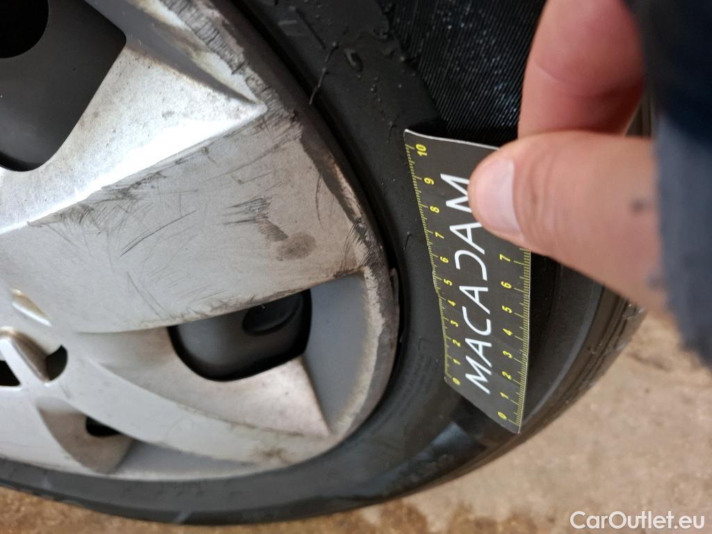  Renault  Kangoo RENAULT  Express / 2013 / 4P / Fourgonnette Gd Volume ExtraRLink - Blue dCi 95 #67