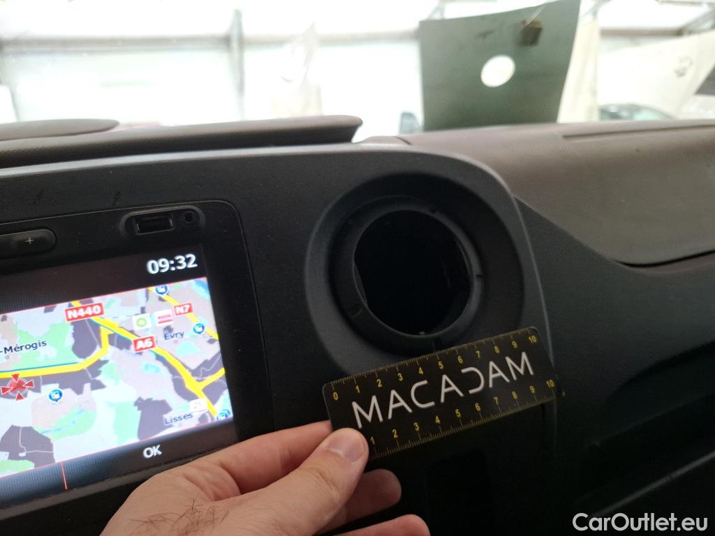  Renault  Master RENAULT  VU 4p Fourgon FG GCf TracF3500 L2H2 Energy dCi135 #52