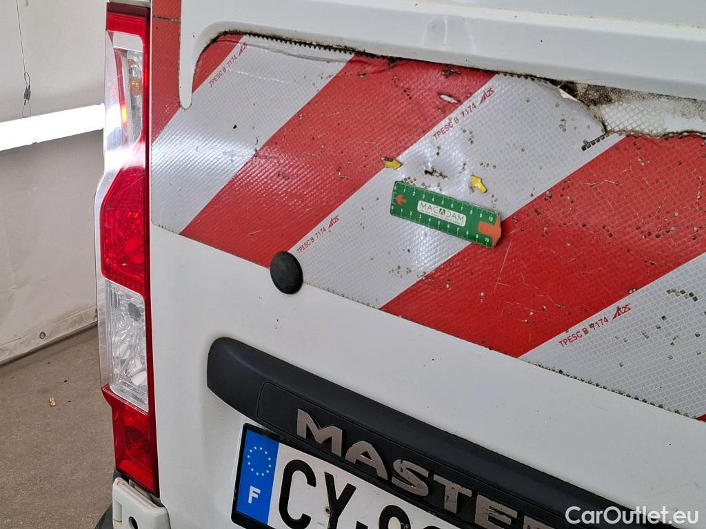  Renault  Master RENAULT  VU 4p Fourgon Gd Conf F3500 L2H2 dCi 125 #64