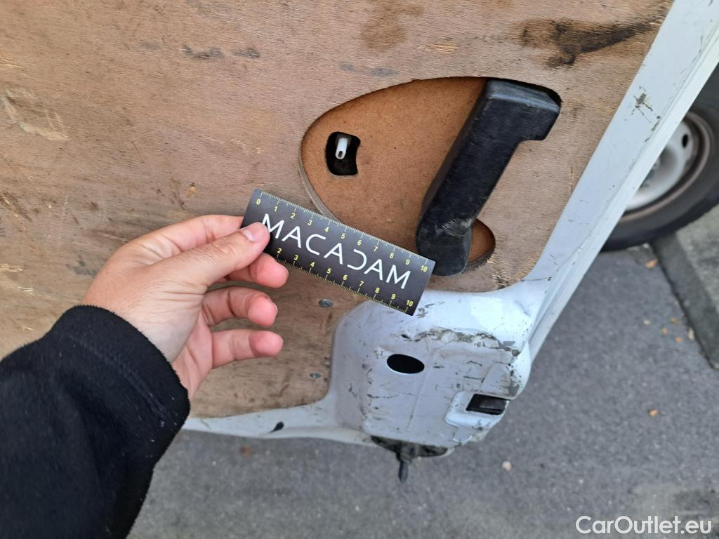  Renault  Master  III Fourgon L3H2 3 5 Grand Confort dCi 135CV BVM6 E6dT 7 PLACES #81