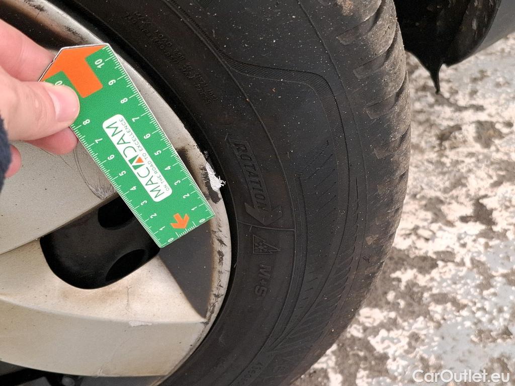  Renault  Kangoo  II Express Grand Confort (L1) 1.5 dCi 80CV BVM6 E6dT #17