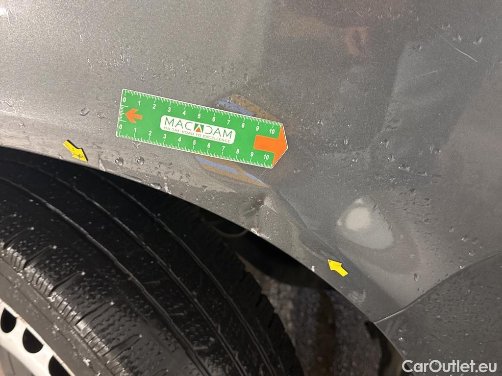  Volkswagen  Transporter VOLKSWAGEN  / 2019 / 4P / Fourgon tôlé 2.0 TDi 110 L1H1 Business #9