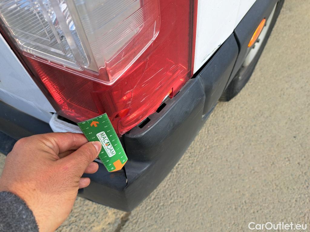  Renault  Master  III Fourgon L3H2 3 5 Grand Confort dCi 135CV BVM6 E6dT 7 PLACES #44