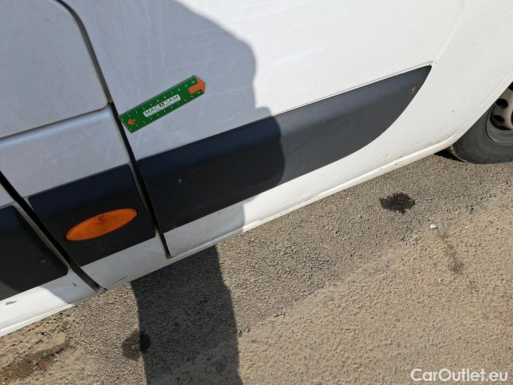  Renault  Master  III Fourgon L3H2 3 5 Grand Confort dCi 135CV BVM6 E6dT 7 PLACES #53