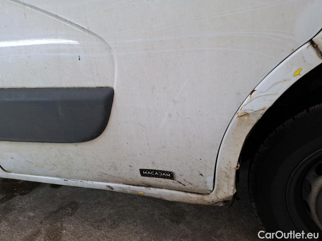  Renault  Master RENAULT  VU 4p Fourgon FG GCf TracF3500 L2H2 Energy dCi135 #13