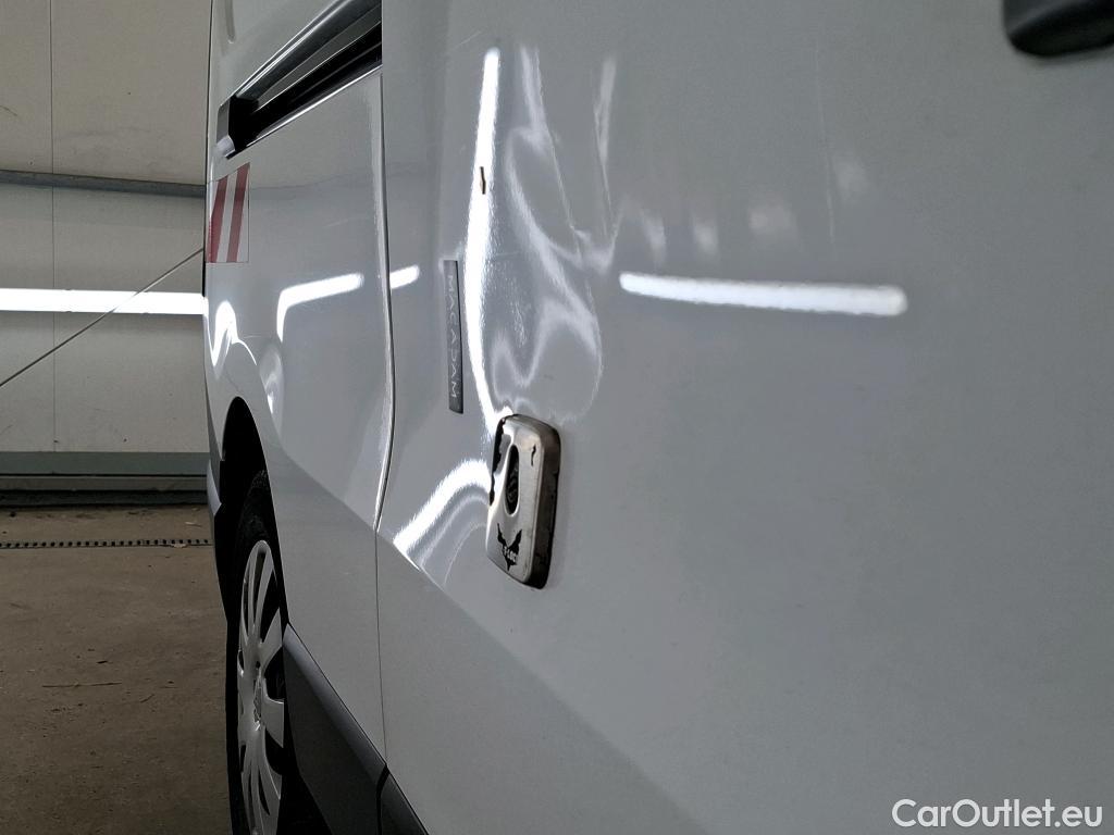  Renault  Trafic  III Fourgon L2H1 1300 Grand Confort 2.0 dCi 145CV BVM6 E6dT #2