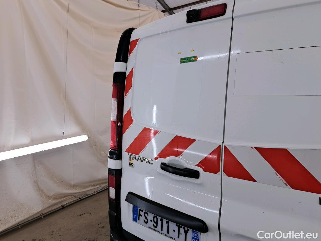  Renault  Trafic RENAULT  / 2019 / 4P / Fourgon tole NV FG GCF L1H1 1200 dCi 120 #10