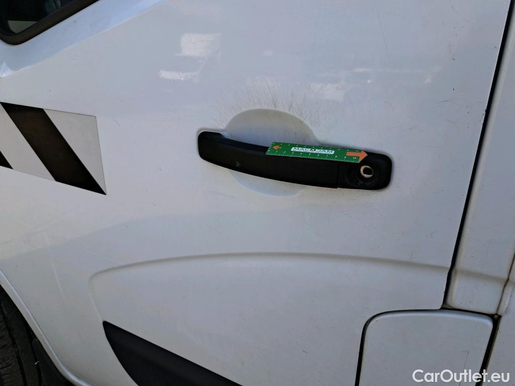  Renault  Master  III Fourgon L3H2 3 5 Grand Confort dCi 135CV BVM6 E6dT 7 PLACES #41