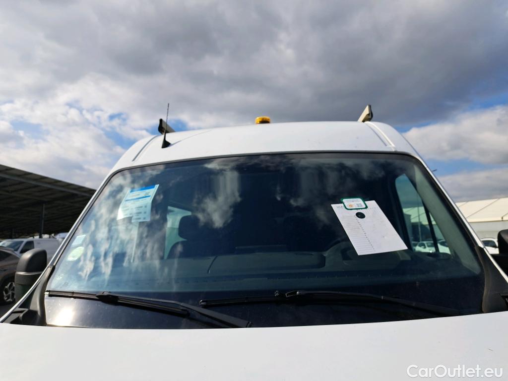  Renault  Master  III Fourgon L3H2 3 5 Grand Confort dCi 135CV BVM6 E6dT 7 PLACES #13