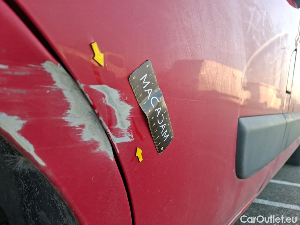  Renault  Master  III Fourgon L2H2 3 5 Grand Confort dCi 130CV BVM6 E6 #39