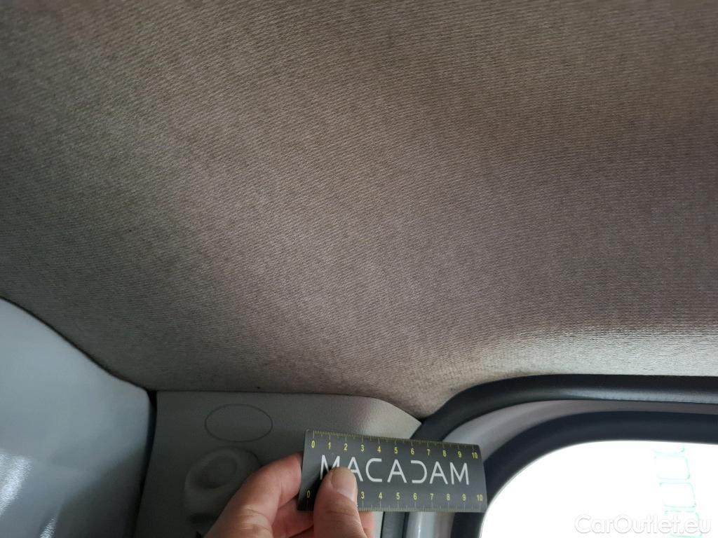  Renault  Trafic  III Fourgon L2H1 1300 Grand Confort 2.0 dCi 145CV BVM6 E6dT #24