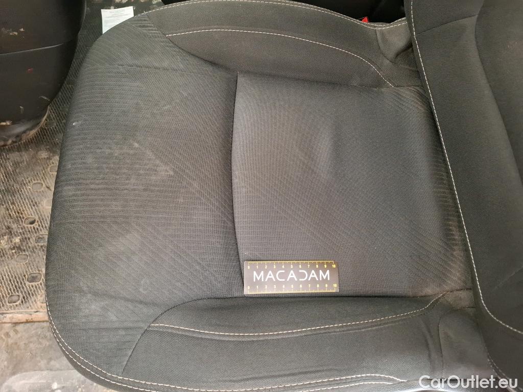  Renault  Trafic  III Fourgon L2H1 1300 Grand Confort 2.0 dCi 145CV BVM6 E6dT #25