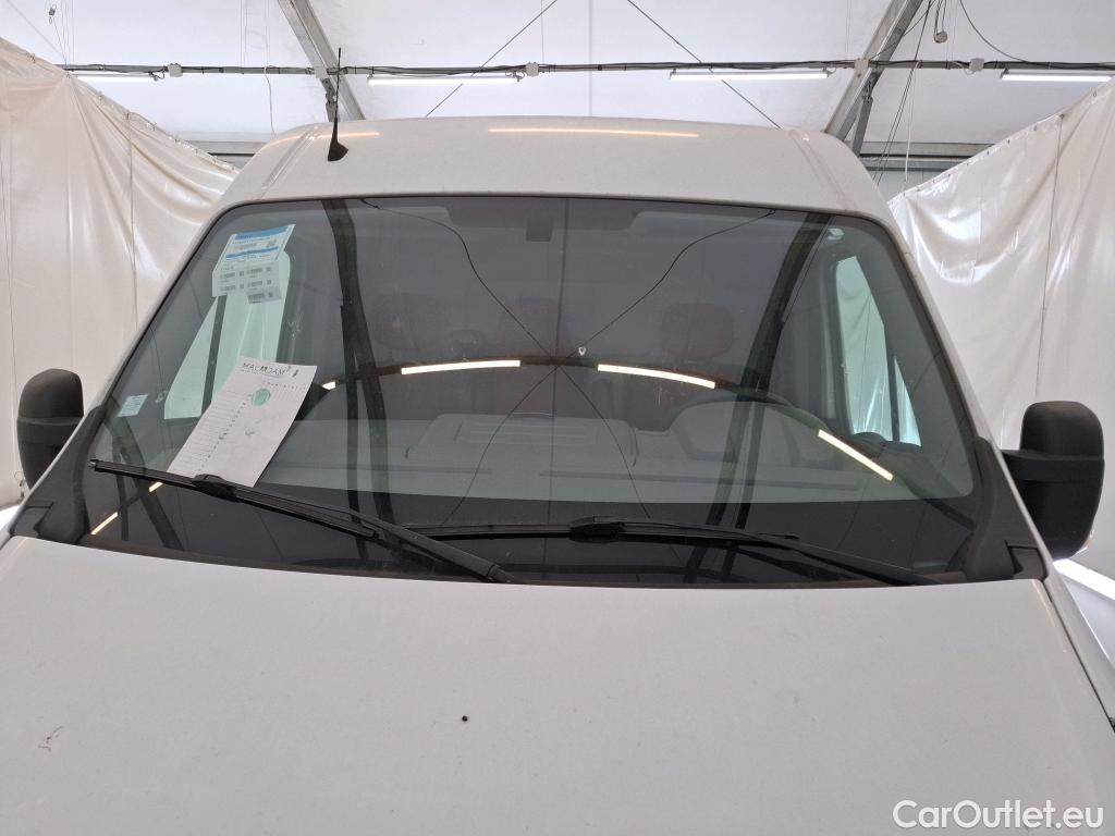  Renault  Master RENAULT  VU 4p Fourgon FG GCf TracF3500 L2H2 Energy dCi135 #18