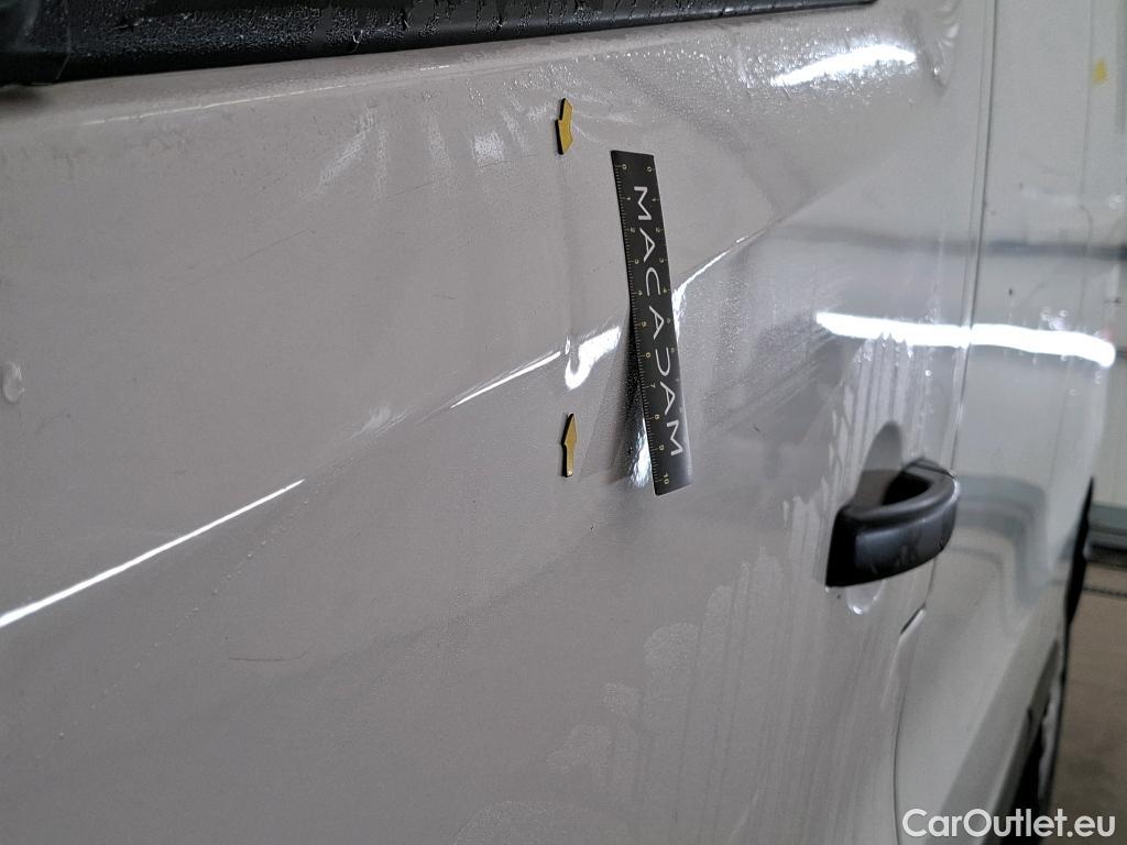  Renault  Trafic  III Fourgon L2H1 1300 Grand Confort 2.0 dCi 145CV BVM6 E6dT #15