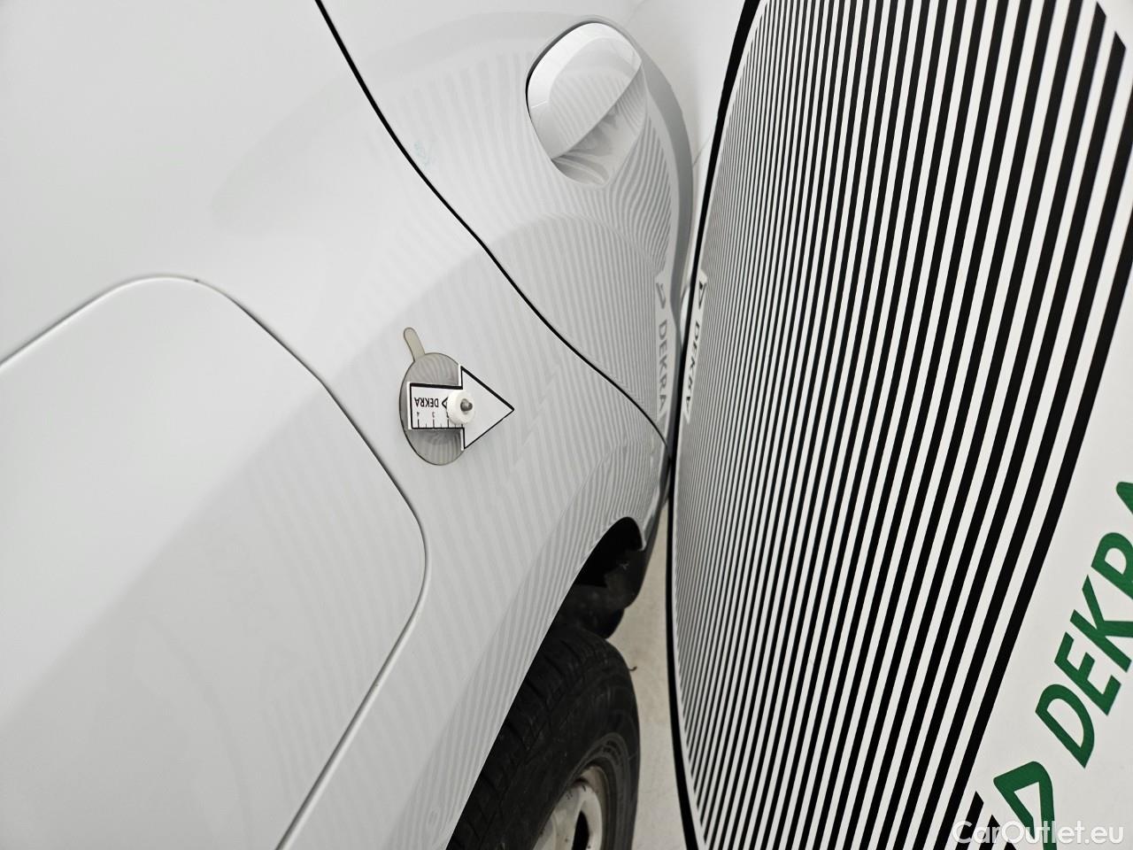  Dacia  Duster 1.5 Blue dCi 115CP Comfort 4WD #32