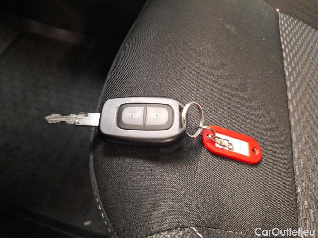  Dacia  Duster 1.5 Blue dCi 115CP Comfort 4WD #8