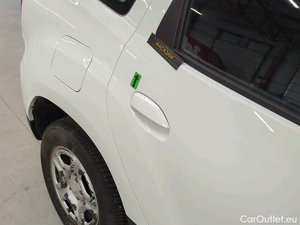  Dacia  Duster 1.5 Blue dCi 115CP Comfort 4WD #14