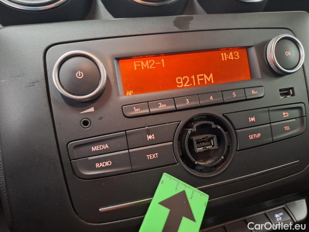  Dacia  Duster 1.5 Blue dCi 115CP Comfort 4WD #4