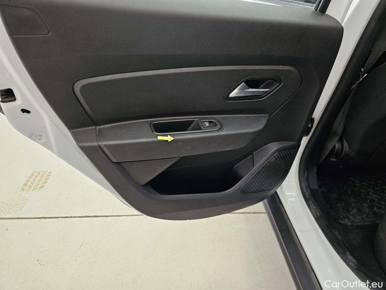  Dacia  Duster 1.5 Blue dCi 115CP Comfort 4WD #64