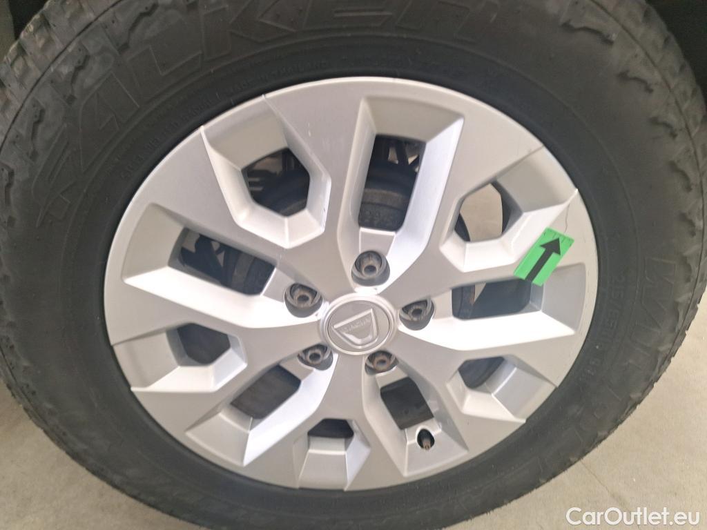  Dacia  Duster 1.5 Blue dCi 115CP Comfort 4WD #15