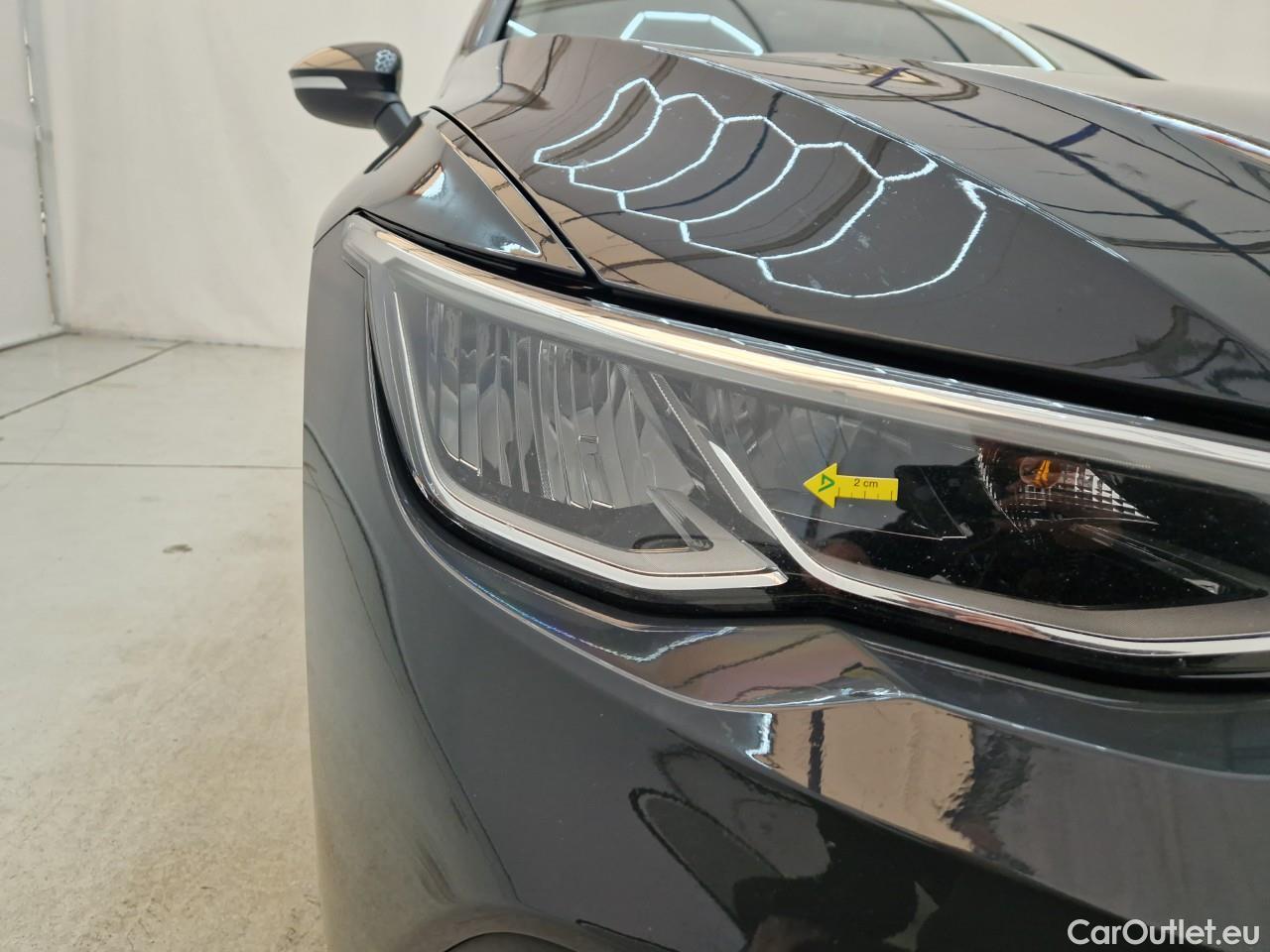  Volkswagen  Golf  2.0 TDI 116HP DSG Life Variant #11