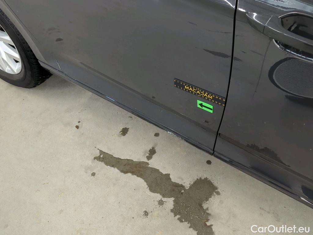  Volkswagen  Passat Comfortline 2.0 TDI DSG 150 CP #17