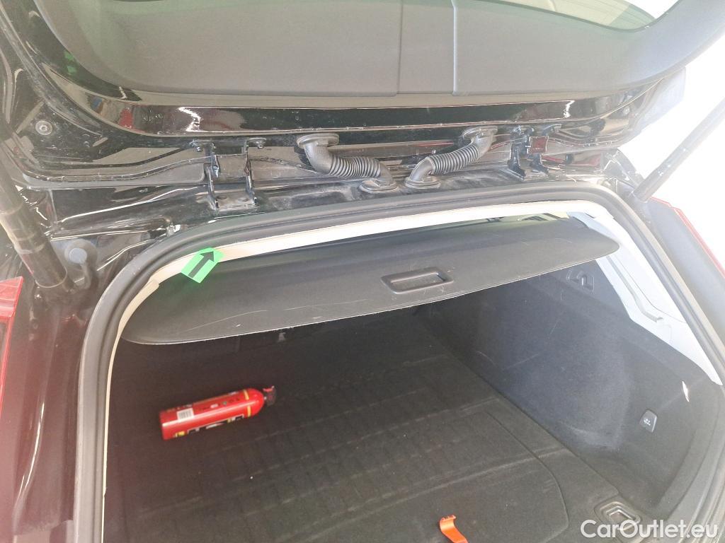  Volvo  V60 2.0 B4 D 197CP Momentum Pro AT8 #7