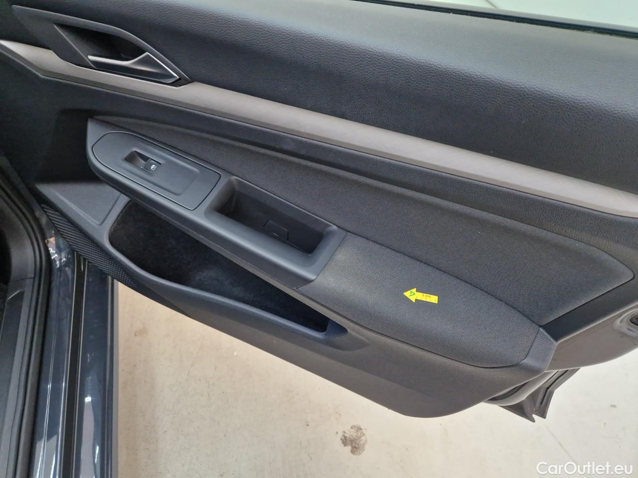  Volkswagen  Golf  2.0 TDI 116HP DSG Life Variant #37