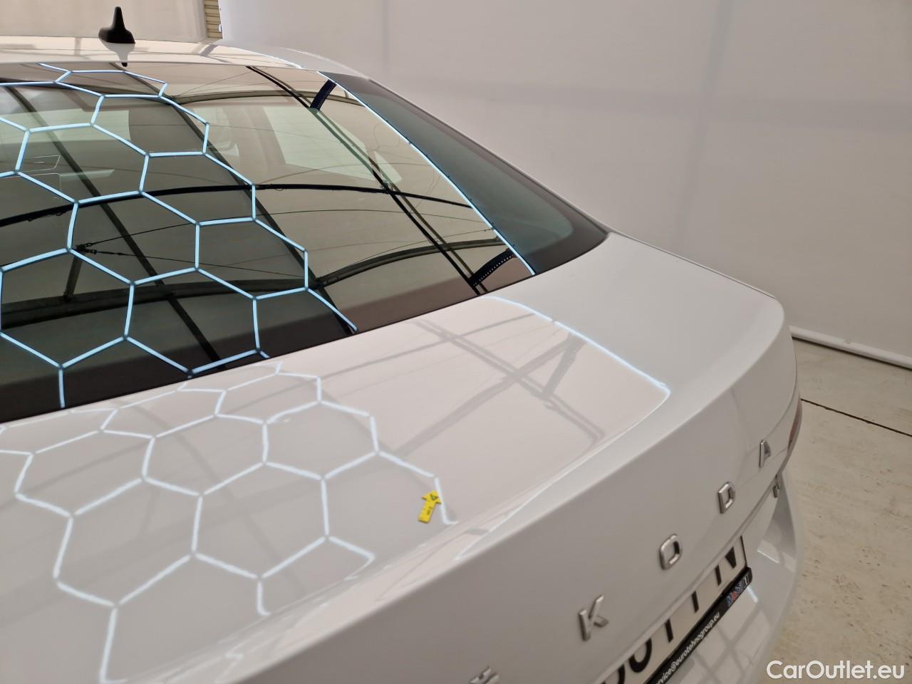  Skoda  Superb 1.4 TSI PHEV 218CP Ambition DSG #8