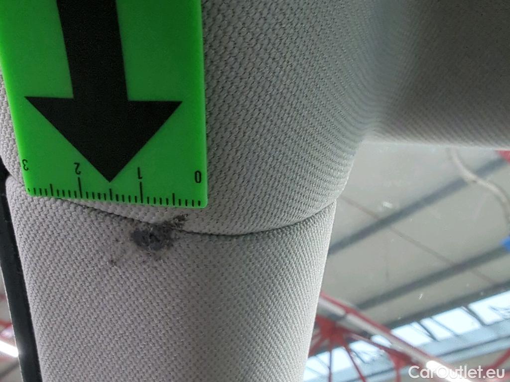  Volkswagen  Passat Comfortline 2.0 TDI DSG 150 CP #4