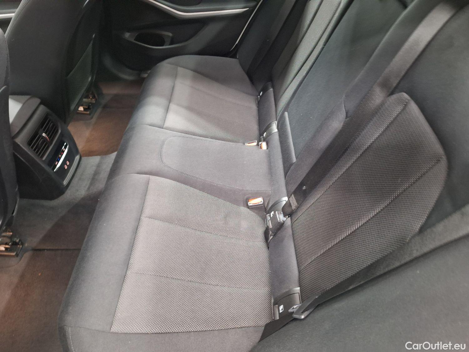  Bmw  Serie 3 BMW, 3-serie '18, BMW 3 Reeks Berline 318d (110 kW) 4d #17