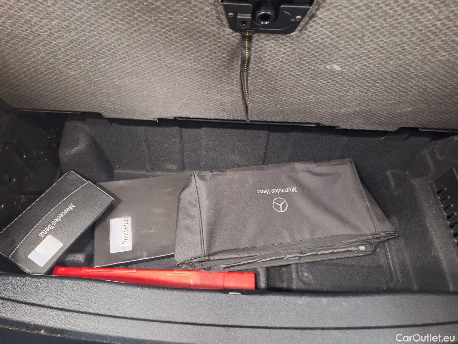  Mercedes  G-Klasee Mercedes, GLC Coupé FL'19 PHEV, Mercedes-Benz GLC Coupé GLC 300 de 4MATIC 5d #2