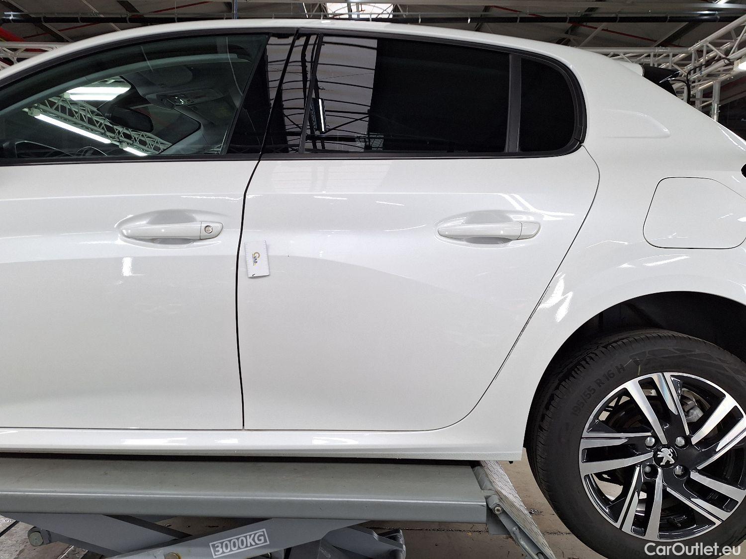  Peugeot  208 Peugeot,  '19, Peugeot  1.2 PureTech 100 MAN6 S&S ?6.3 Allure  #12