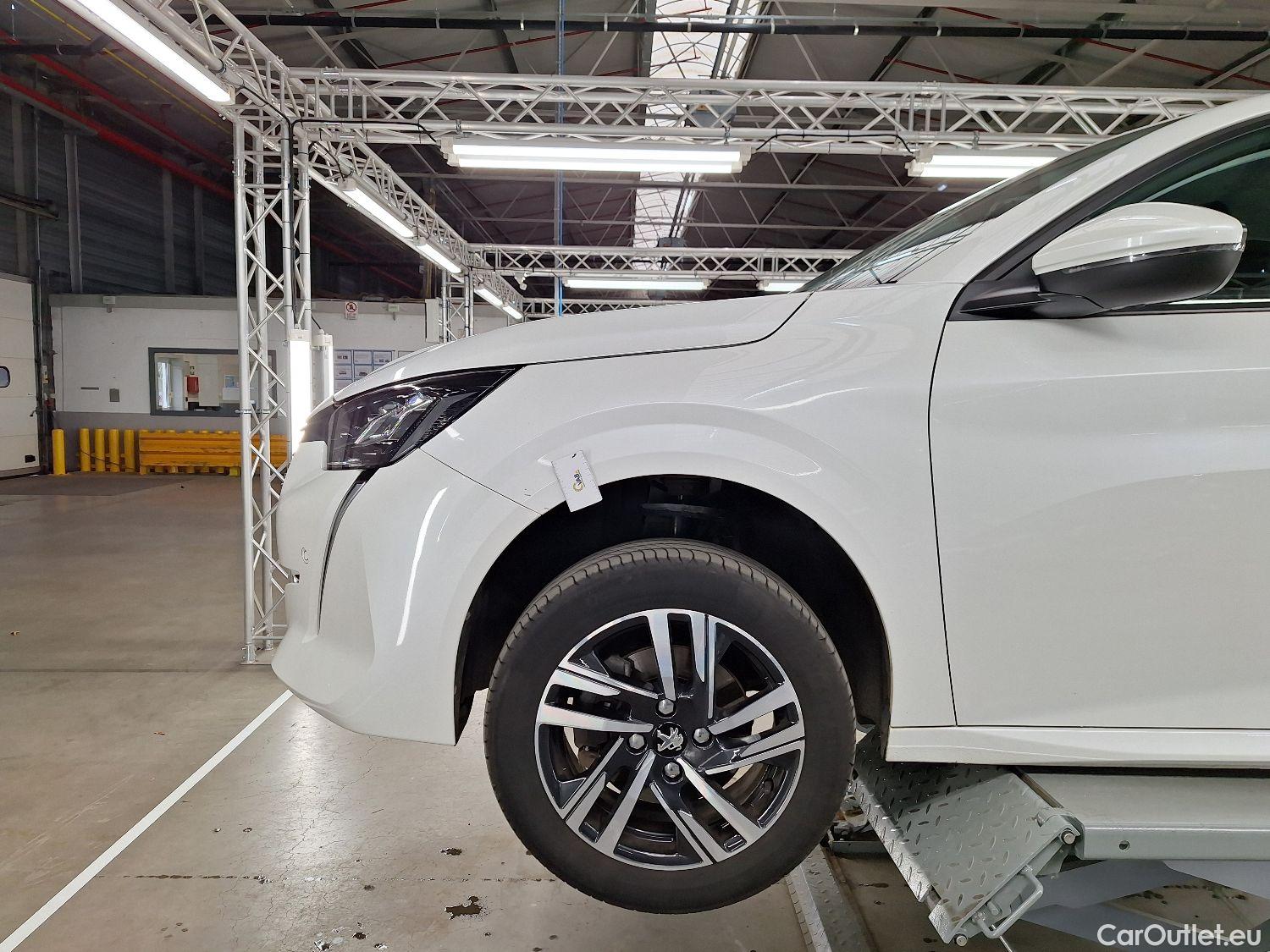  Peugeot  208 Peugeot,  '19, Peugeot  1.2 PureTech 100 MAN6 S&S ?6.3 Allure  #14