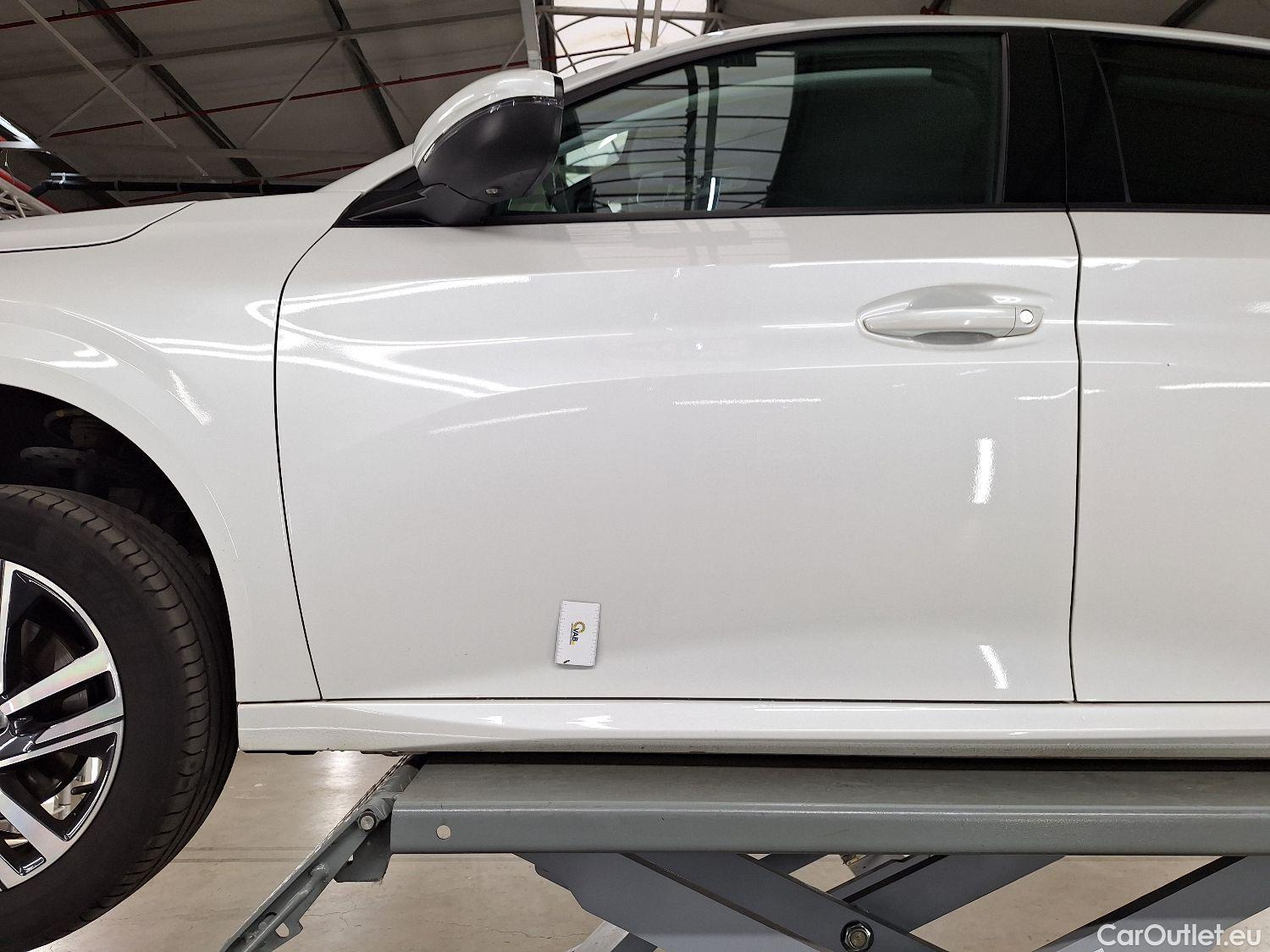  Peugeot  208 Peugeot,  '19, Peugeot  1.2 PureTech 100 MAN6 S&S ?6.3 Allure  #5