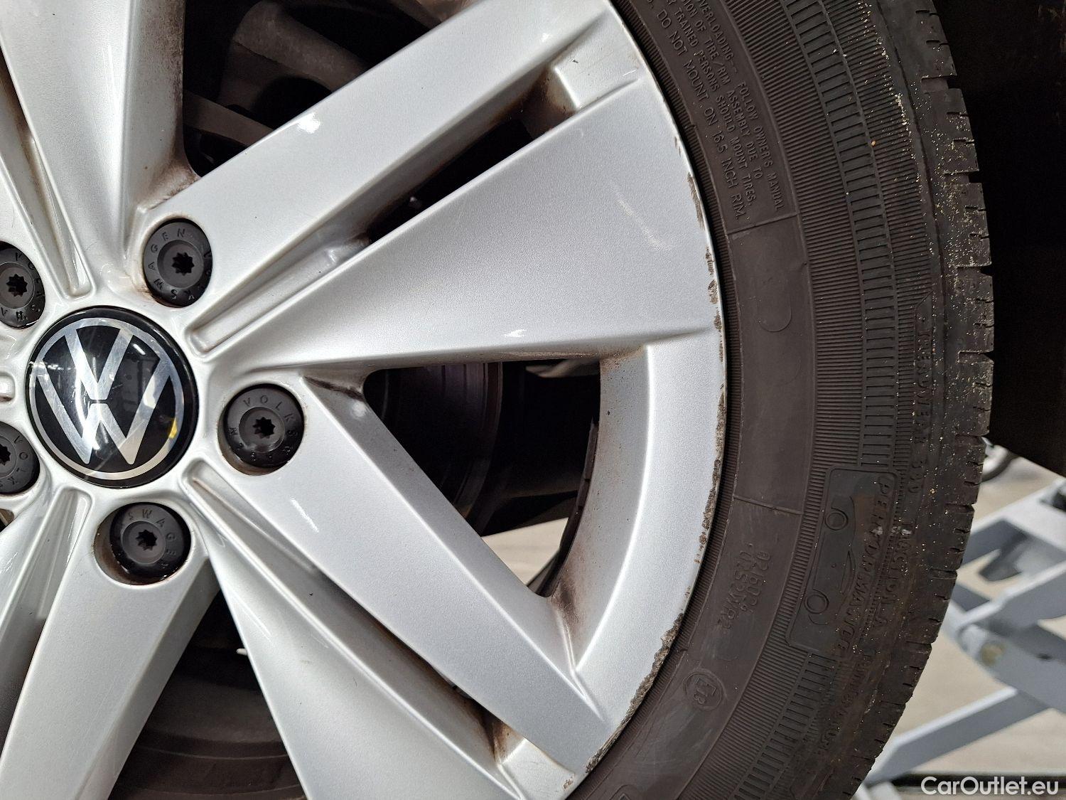  Volkswagen  Golf  VW, VIII '20, Volkswagen VIII 1.0 TSI 81kW Life 5d #4