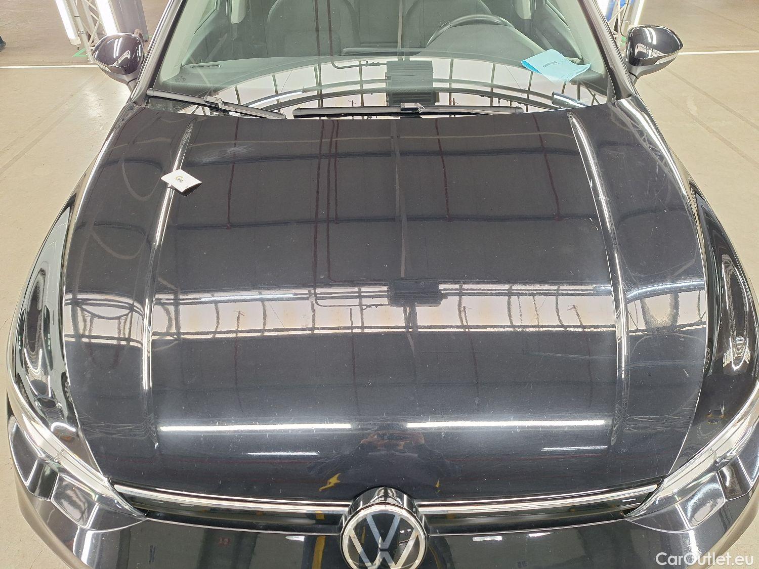  Volkswagen  Golf  VW, VIII '20, Volkswagen VIII 1.0 TSI 81kW Life 5d #1