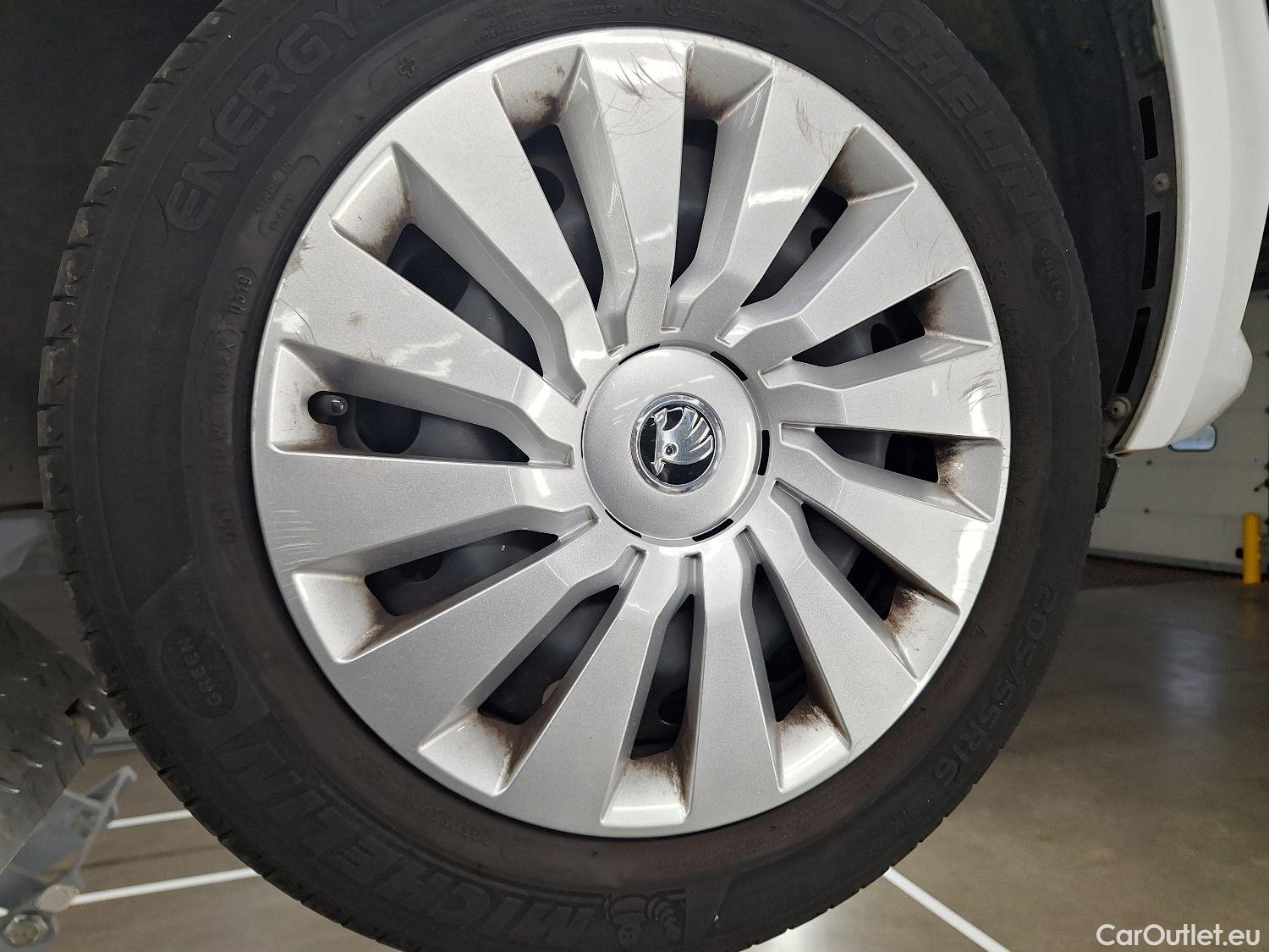  Skoda  Octavia Skoda,  Combi FL'16, Skoda  Combi 1.6 CRTDI GreenTec 85kW Ambiti #1