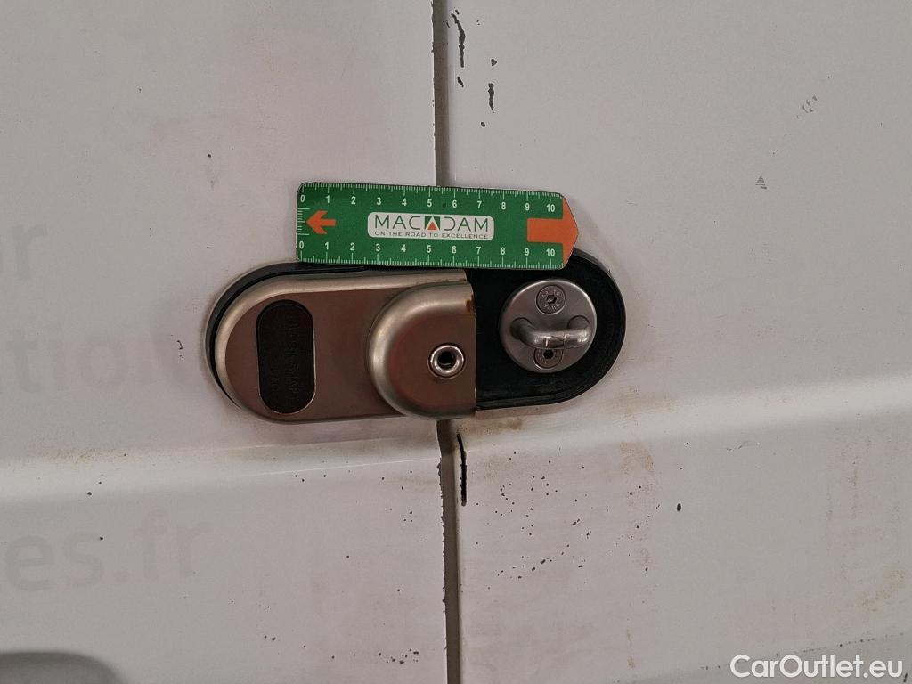  Citroen  Berlingo  Fourgon Club M 650 1.6 BlueHDi 75CV BVM5 E6 #16