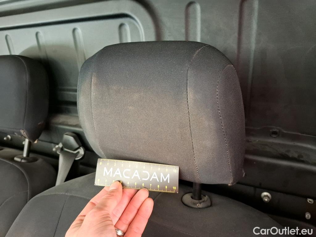  Opel  Combo OPEL  / 2018 / 4P / Fourgonnette 1.5 diesel 100chL1H1/stand CARGO PACK C #23