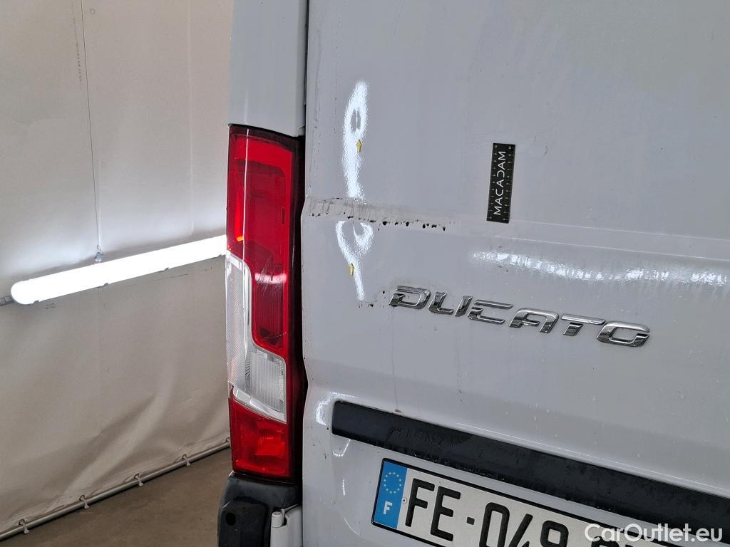  Fiat  Ducato FIAT  VU 4p Fourgon 3 0 M H2 2 0 Multijet 115 Pack Pro Nav #36