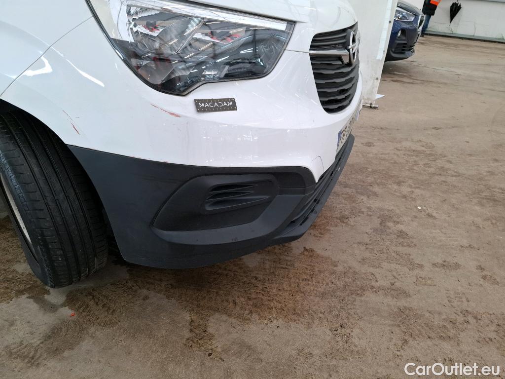  Opel  Combo OPEL  / 2018 / 4P / Fourgonnette 1.5 diesel 100chL1H1/stand CARGO PACK C #34