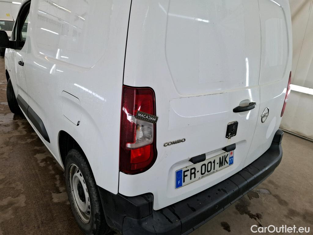  Opel  Combo OPEL  / 2018 / 4P / Fourgonnette 1.5 diesel 100chL1H1/stand CARGO PACK C #16