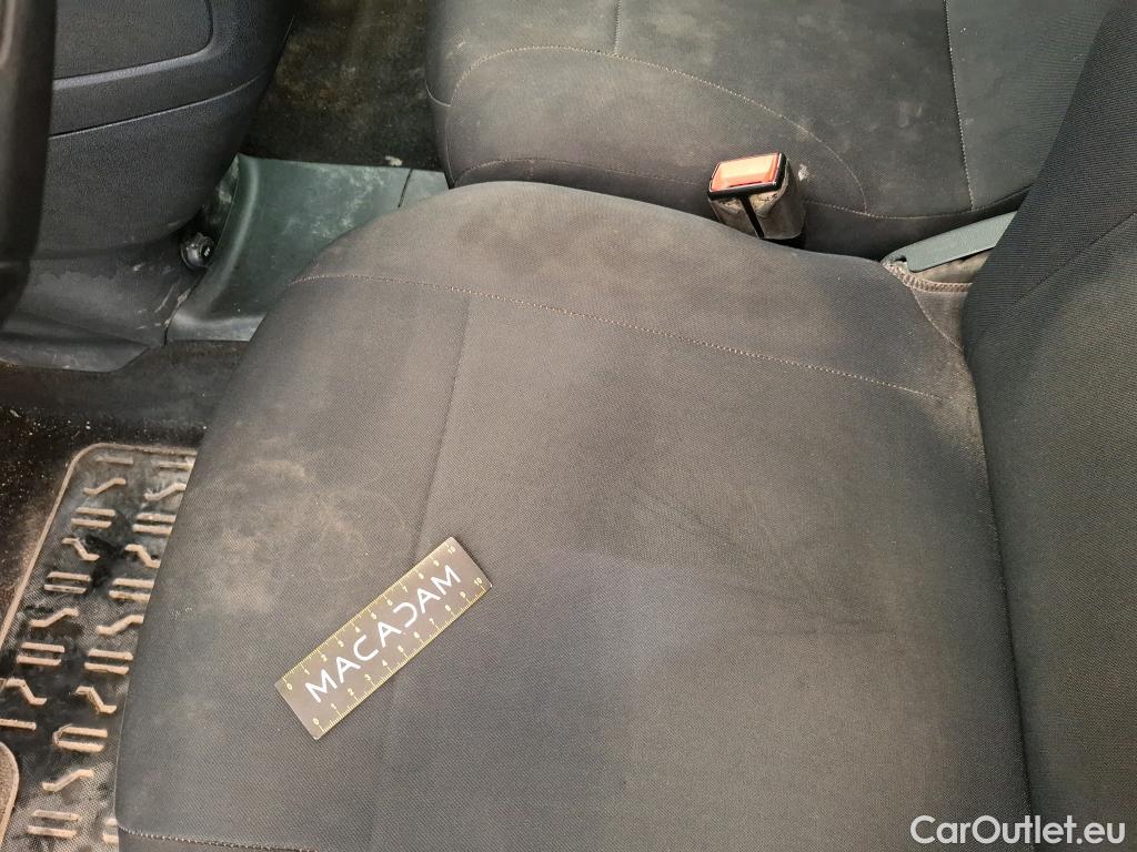  Opel  Combo OPEL  / 2018 / 4P / Fourgonnette 1.5 diesel 100chL1H1/stand CARGO PACK C #18