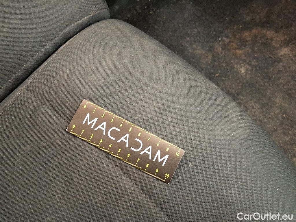  Opel  Combo OPEL  / 2018 / 4P / Fourgonnette 1.5 diesel 100chL1H1/stand CARGO PACK C #26