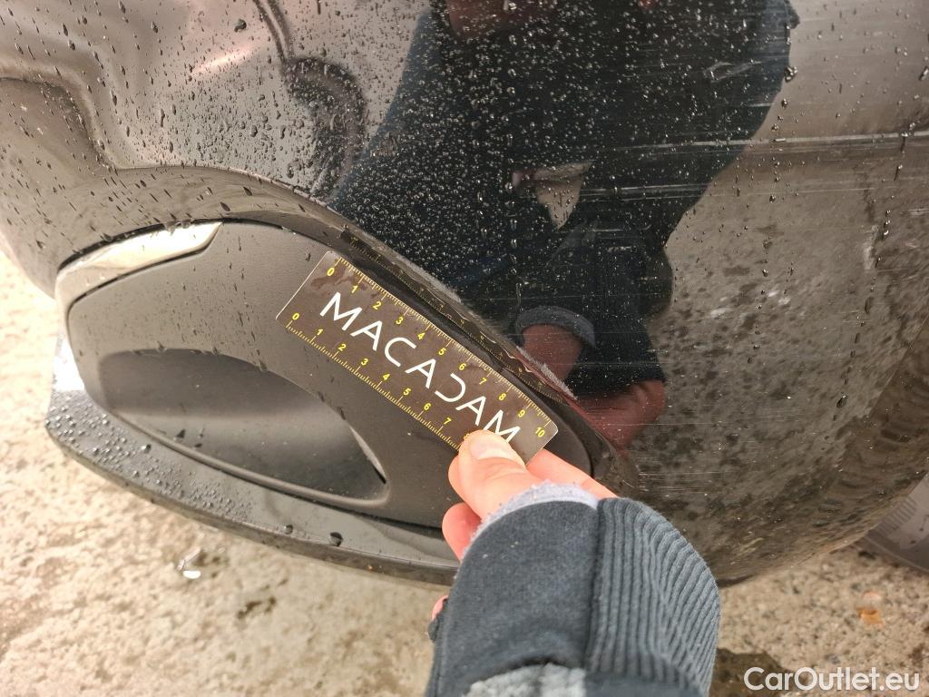  Peugeot  208  Affaire Premium Pack 1.6 HDi 75CV BVM5 E6 #3