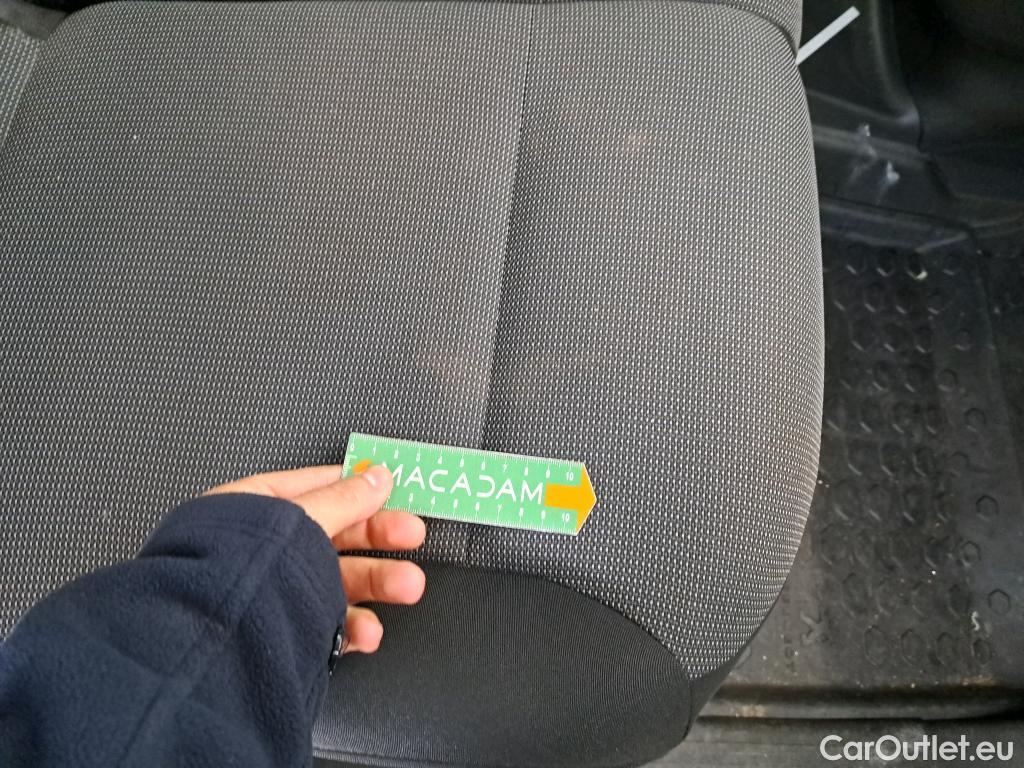  Peugeot  Partner PEUGEOT  VU 4p Fourgonnette BLUEHDI 75 1000KG STANDARD GRIP #5