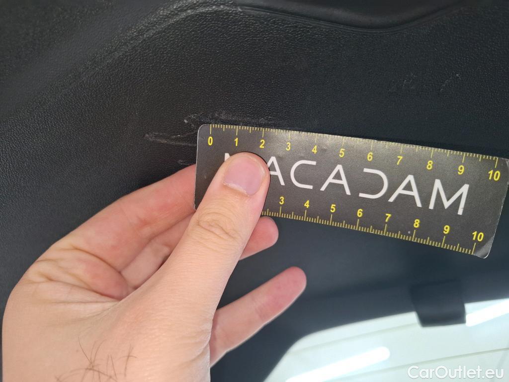  Peugeot  208 PEUGEOT  Affaire / 2015 / 5P / Berline BlueHDi 100 S&S PREMIUM PACK #21