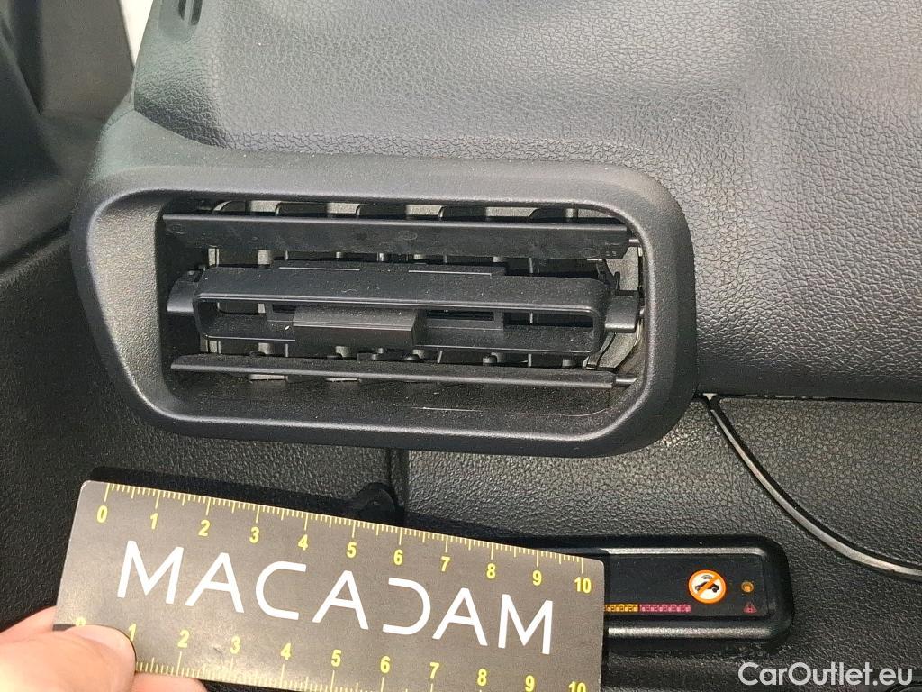  Peugeot  Partner PEUGEOT  VU 4p Fourgonnette BLUEHDI 100 S&S 950KG LONG GRIP #21